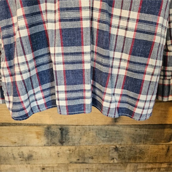 J. Crew women's plaid boy fit long sleeve half button shirt size medium - Picture 6 of 12
